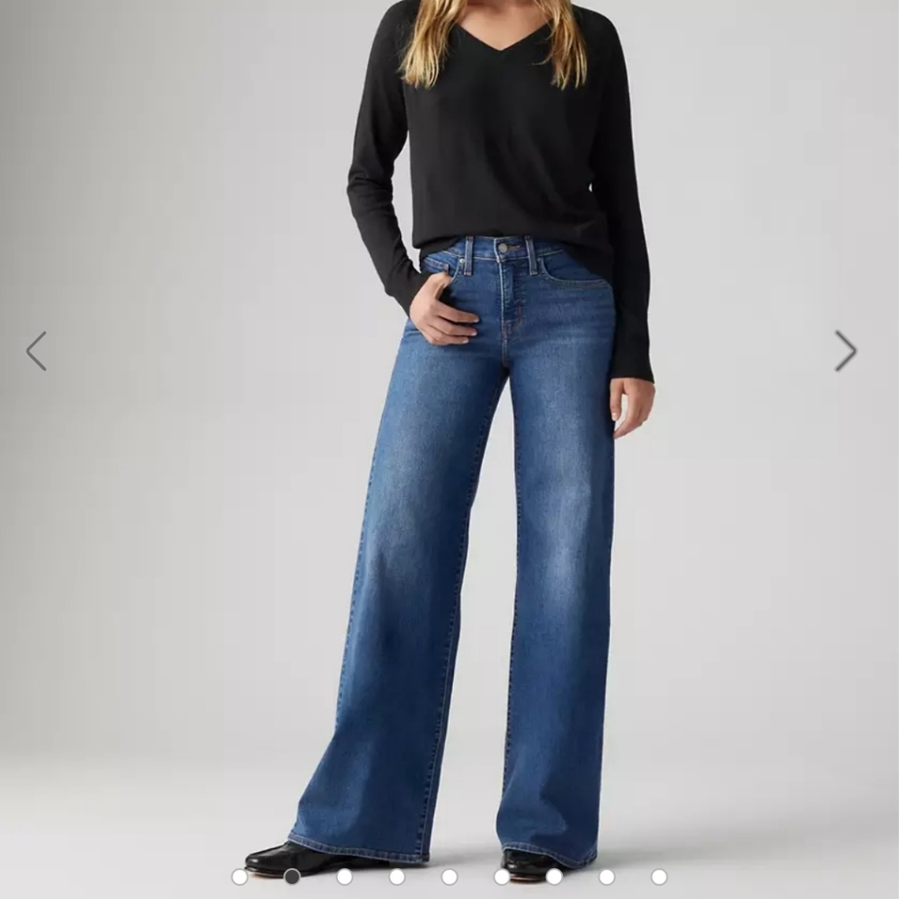 Blue Flare Wide Leg Levi's Jeans